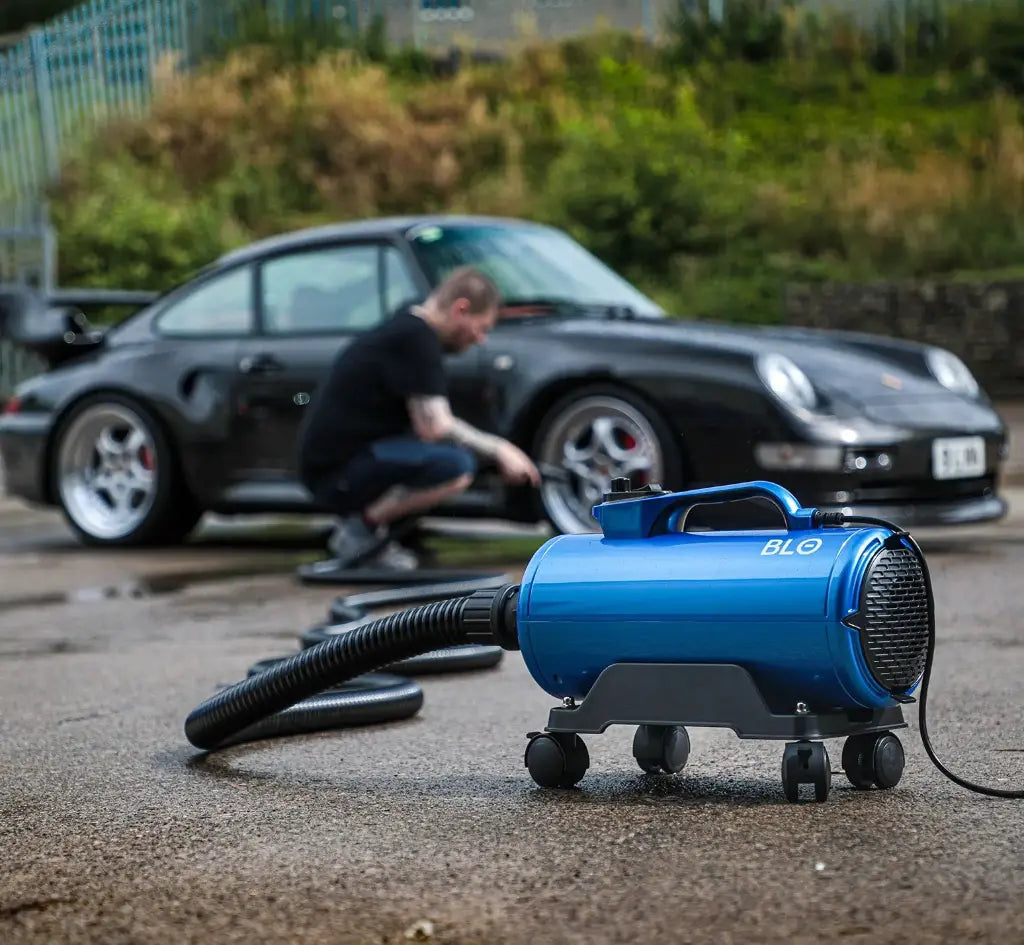 BLO AIR-GT Car Dryer in use